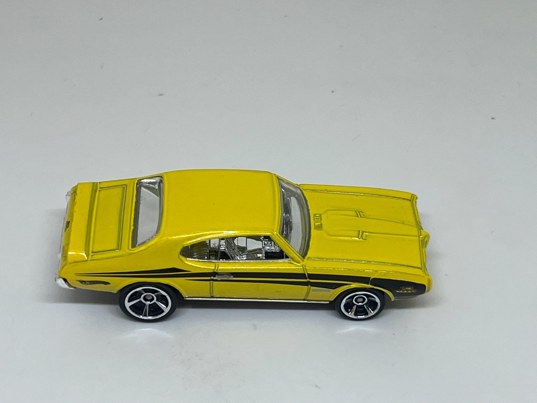 Hot Wheels Modellini d'auto: Hot Wheels '69 Pontiac GTO – Nuovo (secondo la descrizione) da Wildegg venduto da LaaBoutique 1