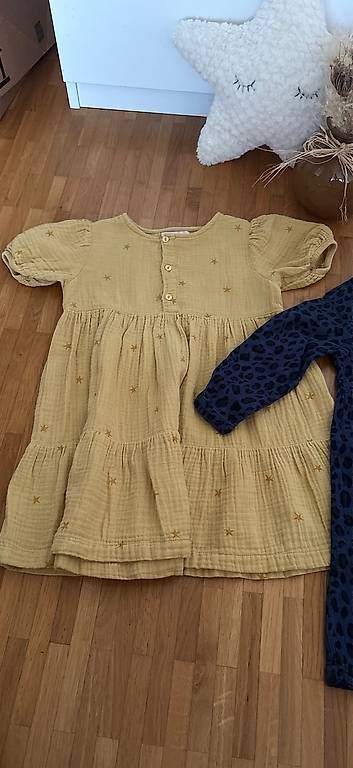 Robes: Tiny Cottons Kleider 2Y – D'occasion à Schlieren par var_dms8 2