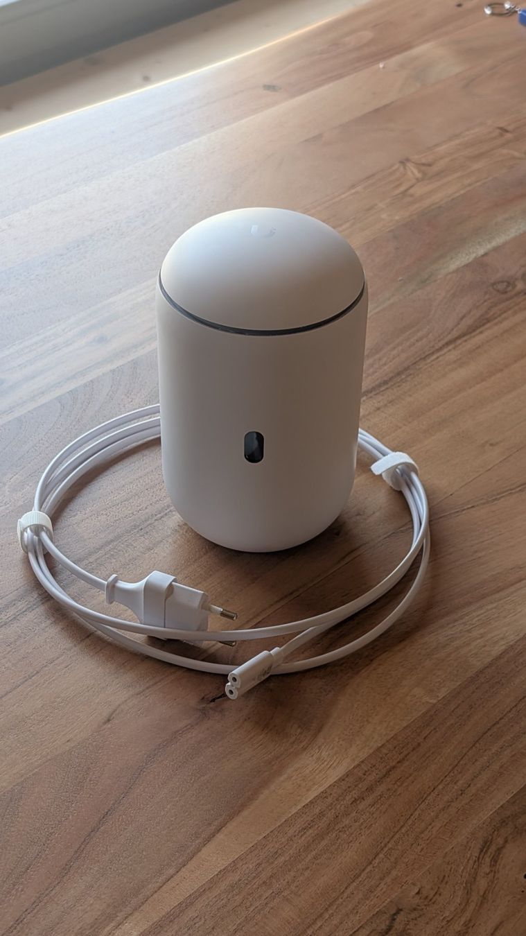Ubiquiti Modem & Router: Ubiquiti Dream Router 7 – Usato da Oberarth venduto da joao.c.b.s.