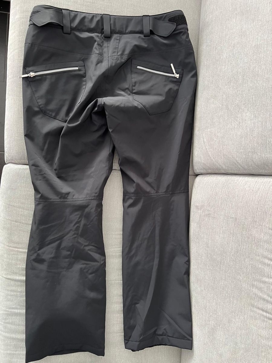 Pantaloni: Descente Damenskihose – Usato da Gränichen venduto da Nadia_von_Arx
