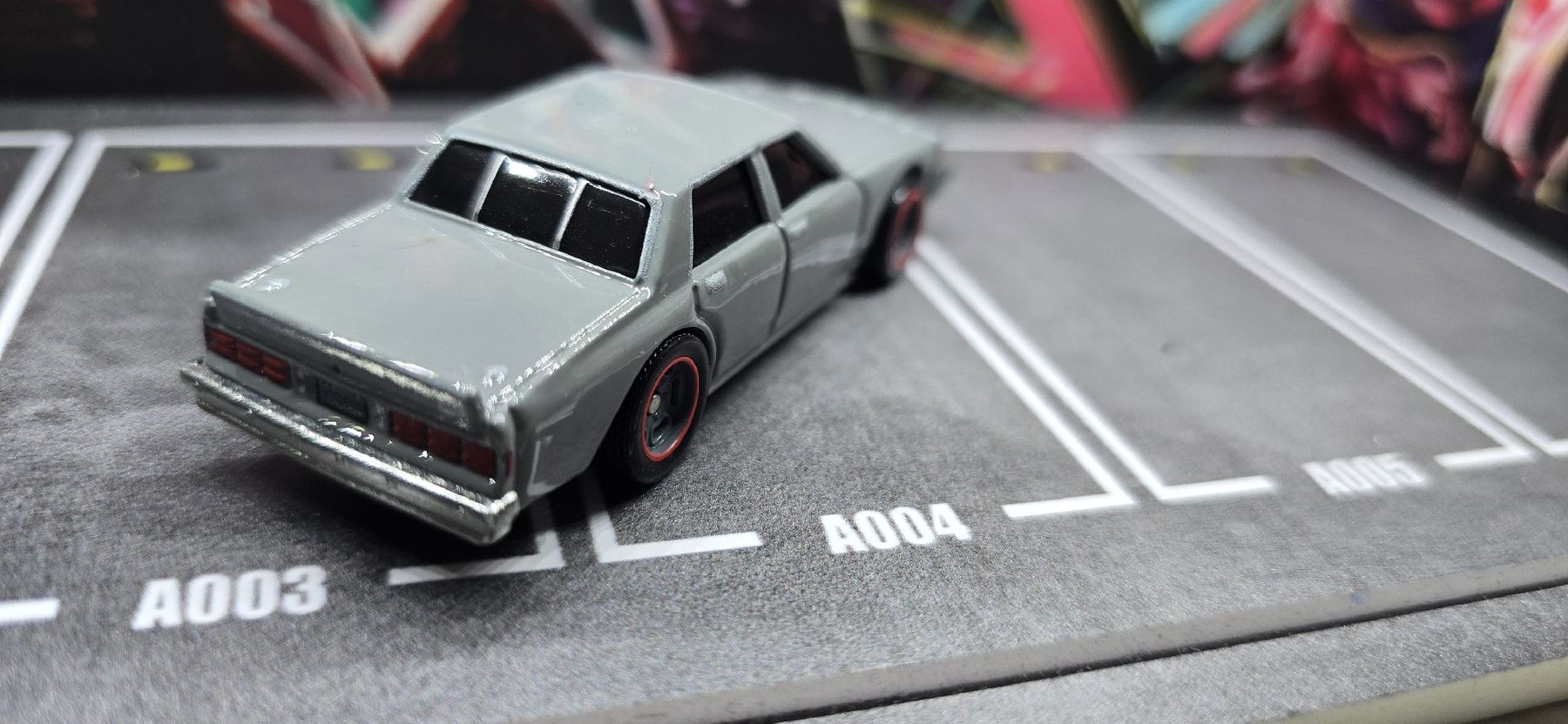 Hot Wheels Modellini d'auto: Hot Wheels Chevrolet Caprice Premium – Nuovo (secondo la descrizione) da Frauenfeld venduto da ufo_yk6c 1