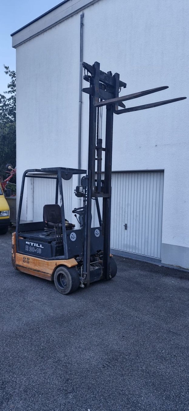 Still Carrelli elevatori e a forche: Stapler STILL – Usato da möhlin venduto da platzsimo 5
