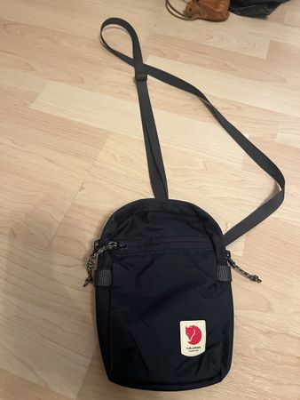 Kleine Umhängetasche Fjällräven neuwertig