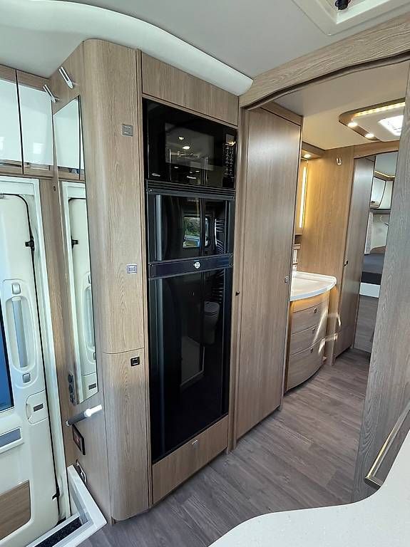 Camping Fahrzeuge: Morelo Palace 90 LS – Gebraucht aus Langenthal von Reisemobil01 5