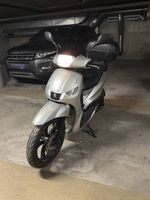 Peugeot 125i + top case 32l