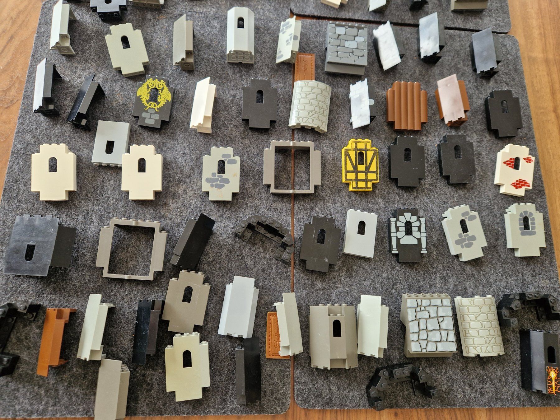 Lego Spielzeuge: Verschiedene Lego Burgteile – Gebraucht aus Hochdorf von Shauni 1
