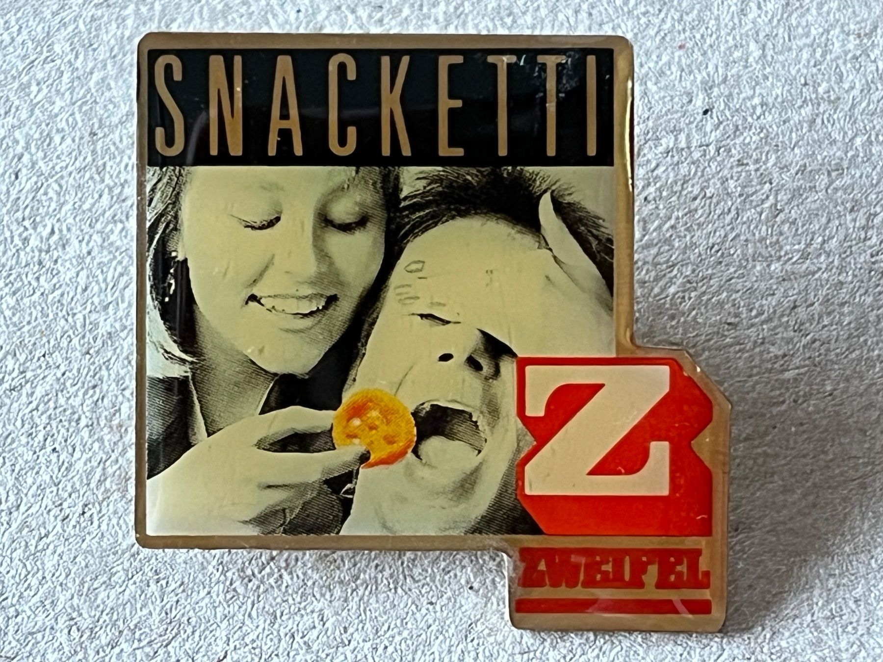 Plaketten & Abzeichen: 2 Zweifel Pins – Gebraucht aus Zürich von Gurkis 2