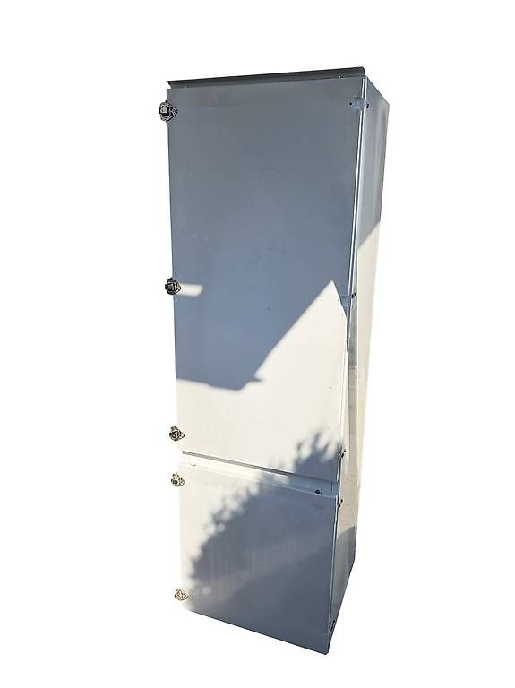 Frigoriferi: Bosch Einbaukühl- und Gefrierschrank – Usato da Balgach venduto da SolarLifepo4 1