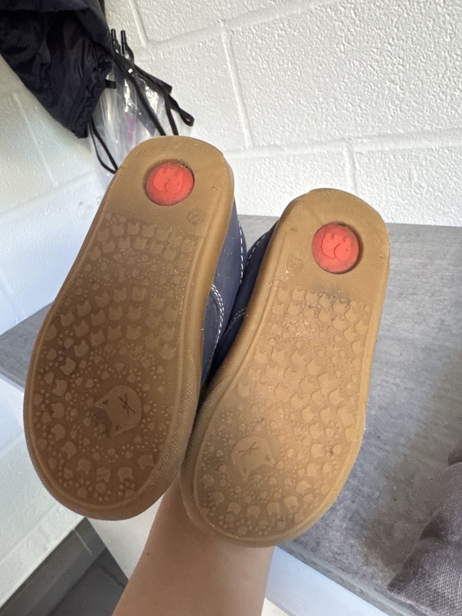 Elefanten Schuhe für Jungen: Elefanten Schuhe Jungs/ Mädchen Größe 22  – Gebraucht aus Liestal von sha_92sb 1