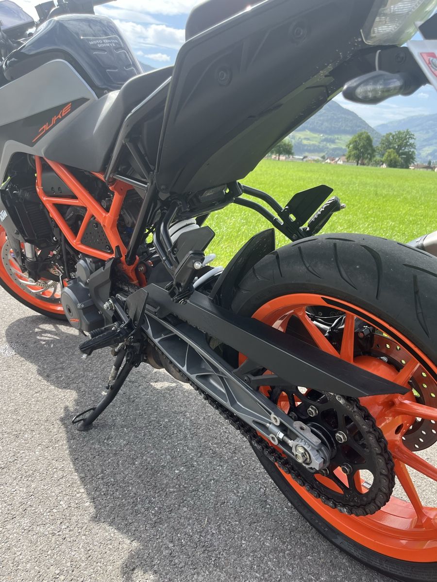 KTM Strada: KTM DUKE 390 Frisch ab MFK – Usato da Ibach venduto da noe_xr65 5