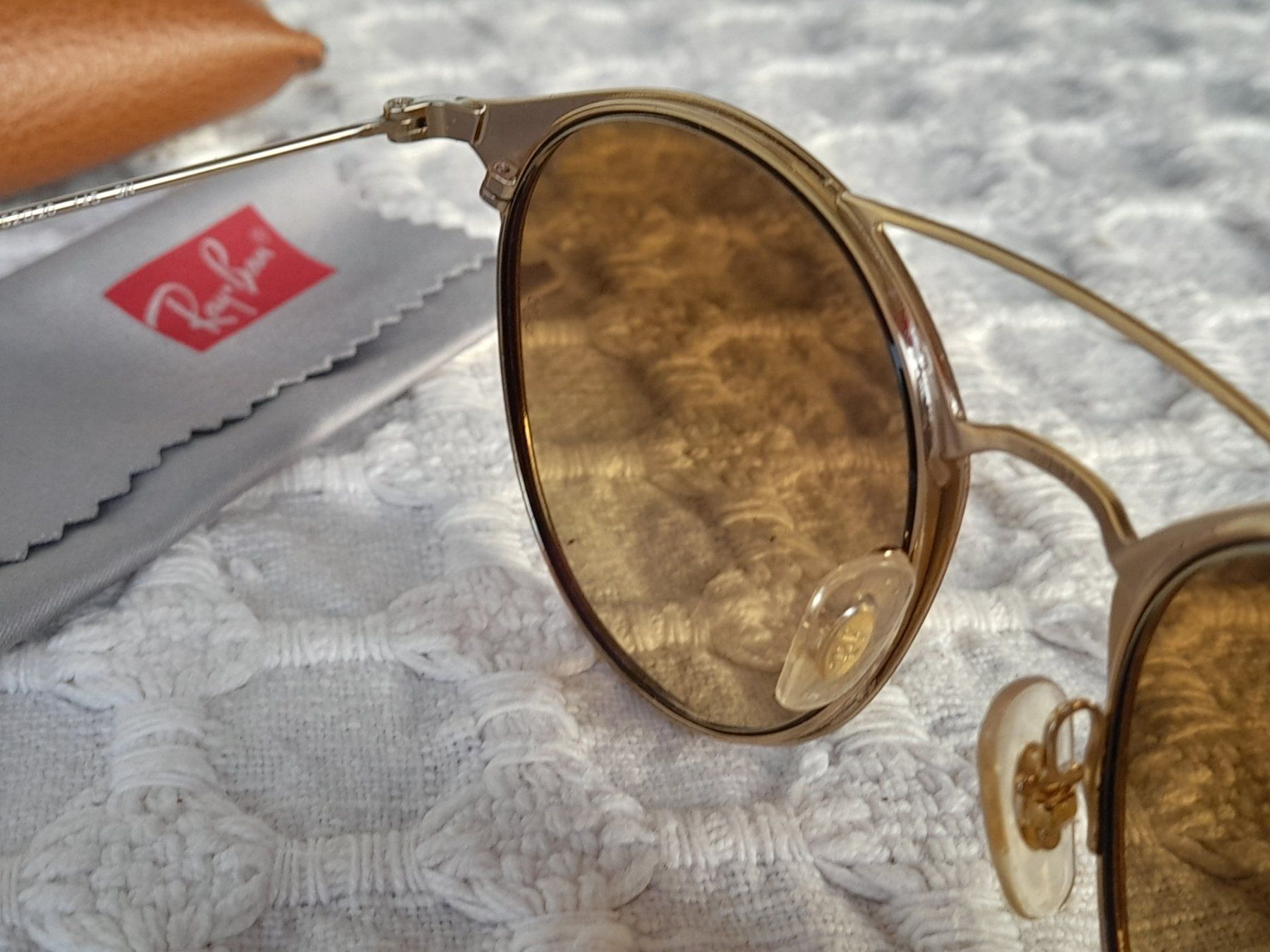 Ray-Ban Occhiali & Lenti: Ray-Ban Sonnenbrille mit Etui – Usato da Thun venduto da Treff.....e 5