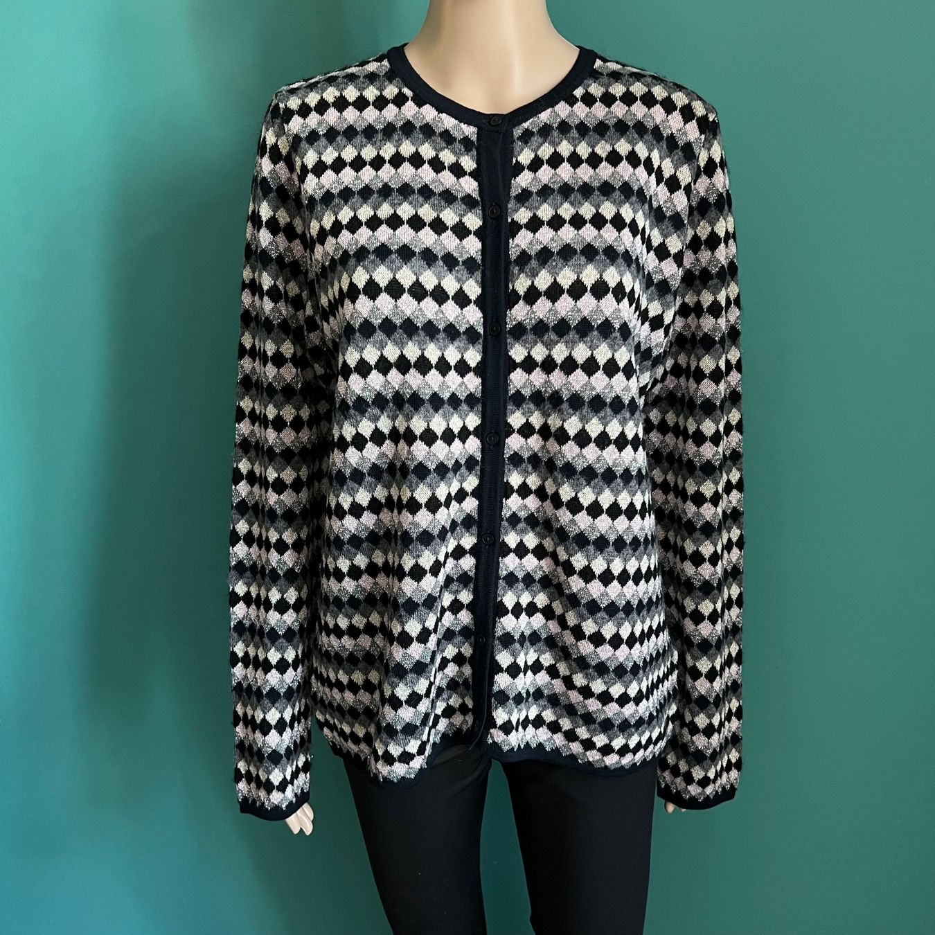 Globus Jacken: GLOBUS ESSENTIALS Cardigan 🌸 – Gebraucht aus Zürich von ClosetQueen