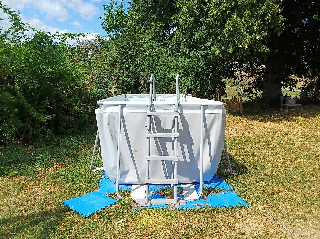 Piscine: Pool – Usato da Reinach AG venduto da Dnoel 1