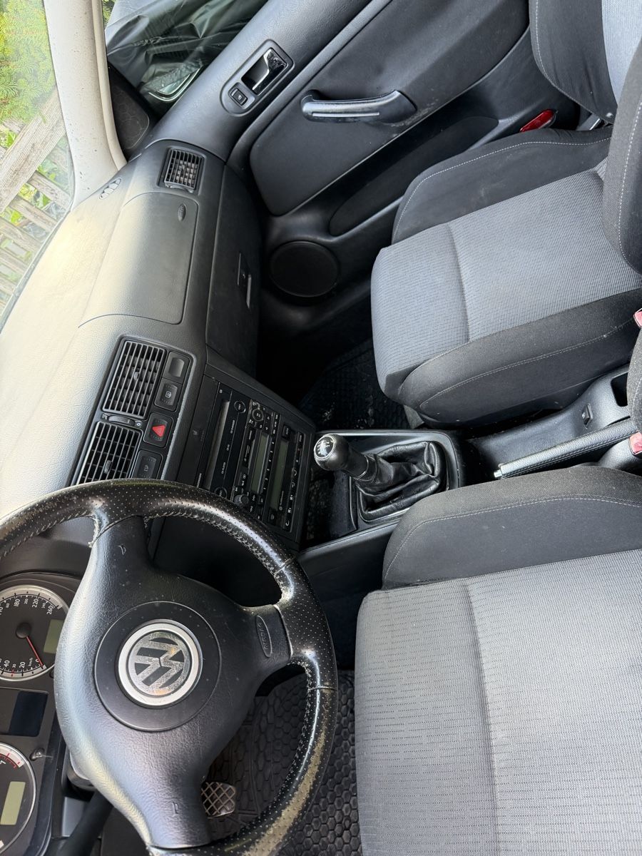 VW Autos: VW Golf 2003 – Defekt aus Hölstein von sch_j9kr 3