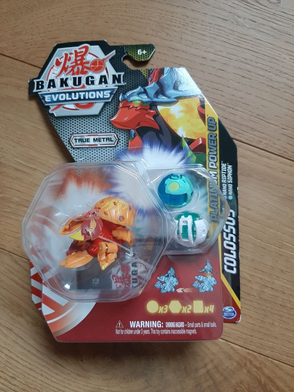 Statuette: Bakugan Evolutions true metal colossus platinum power up – Nuovo e nell'imballaggio originale da Rickenbach ZH venduto da clu87
