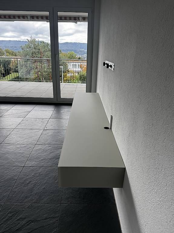 Meubles TV: Schönes TV-Möbel in Beige – D'occasion à Erlenbach ZH par MiSaLu95 1