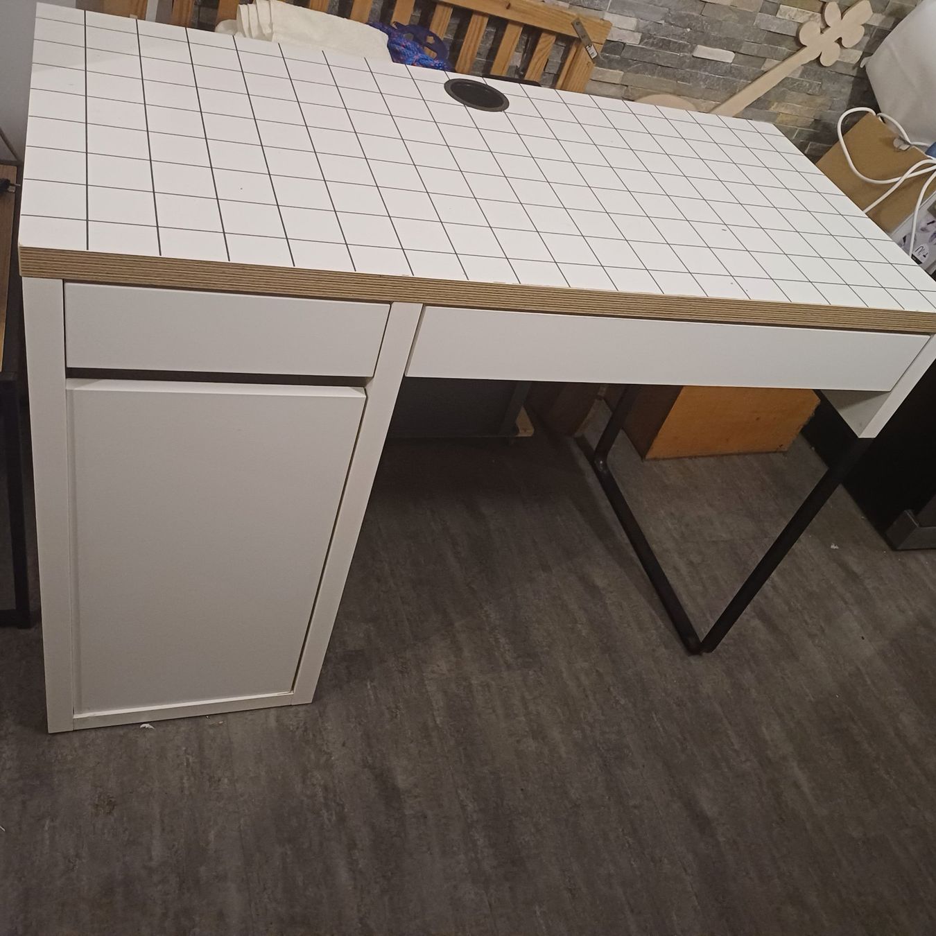 Ikea Schreibtische: Bureau IKEA Mike – Gebraucht aus Villeneuve VD von vog_yc5s