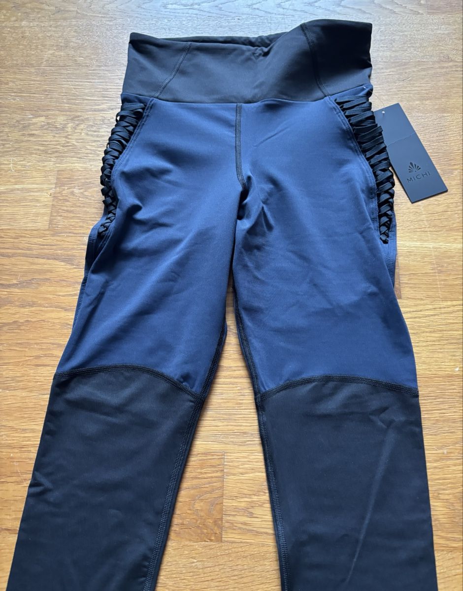 Leggings: MICHI Athletic Luxury Leggings – Nuovo (secondo la descrizione) da Buchs SG venduto da Leben2016 2