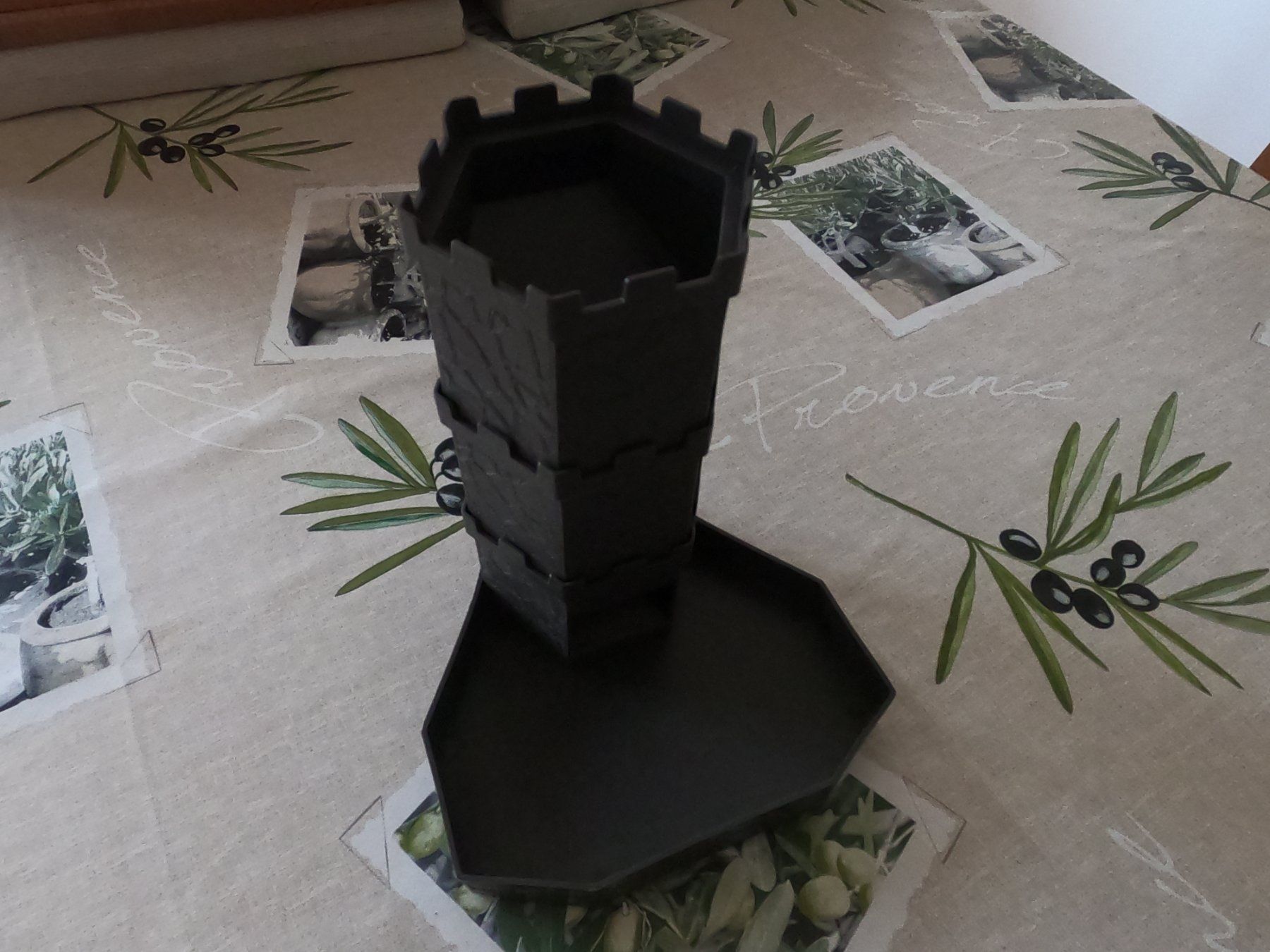 Spiele: Dice Tower / Würfelturm – Gebraucht aus Zürich von rob_sq8s 3