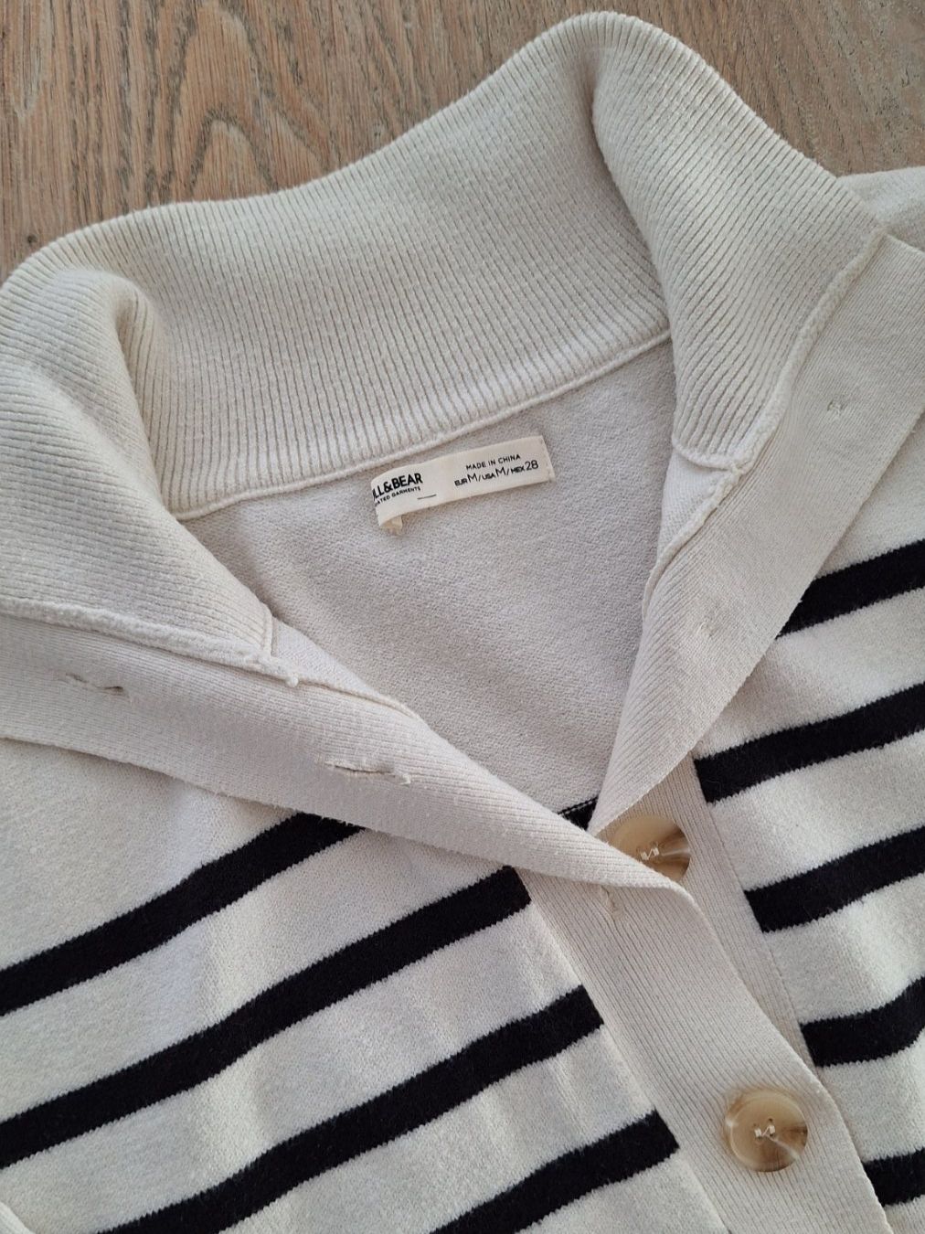 Pull&Bear Pulls & Sweat-shirts: Pull&Bear Pullover gestreift Kragen Grösse M – D'occasion à Wettingen par clue 2