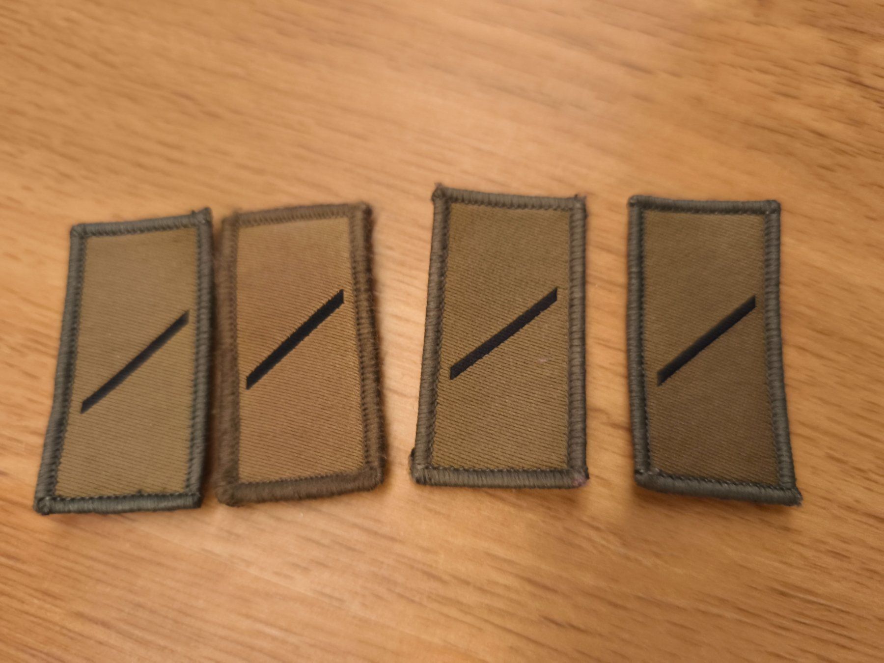 Schweizer Armee Placchette & Badge: Militär Abzeichen Klett Soldat – Usato da Altishausen venduto da PS1992