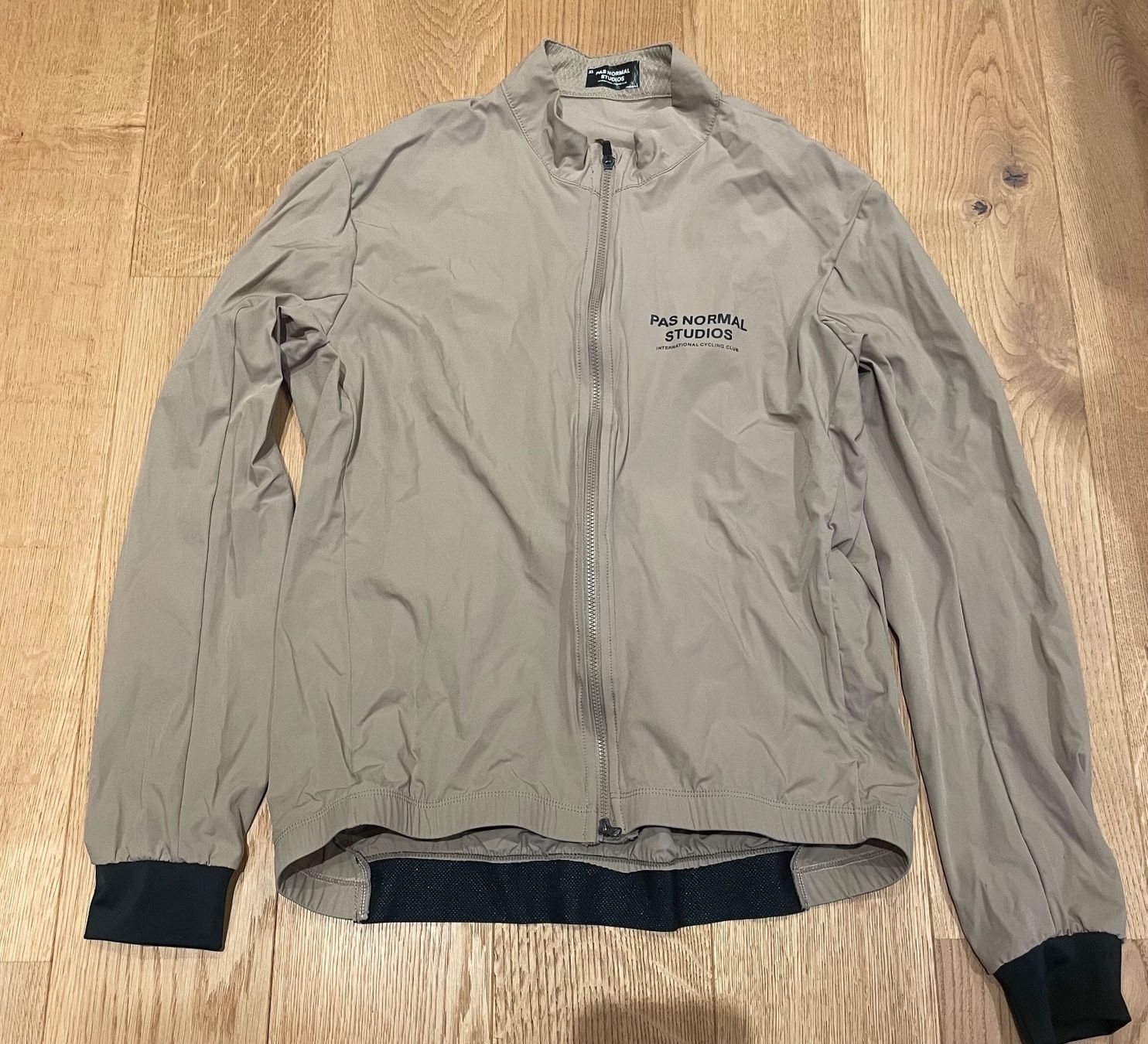 Vestes: Velojacke PAS NORMAL STUDIOS XL – D'occasion à Luzern par jan_6grb