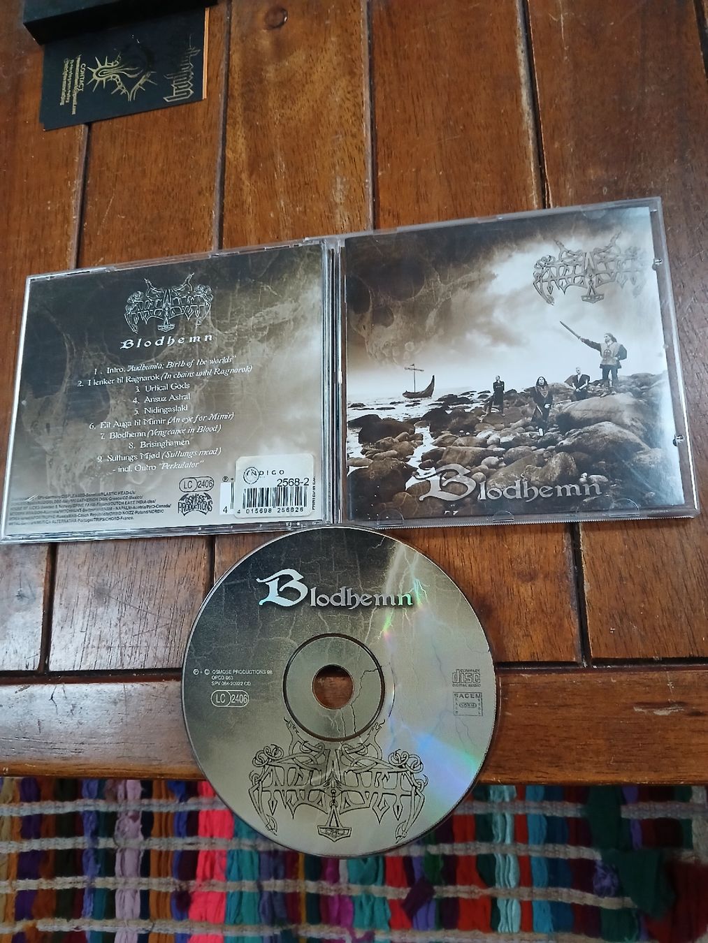 CD: enslaved- blod... – Usato da St-Cergue venduto da VeganWarrior