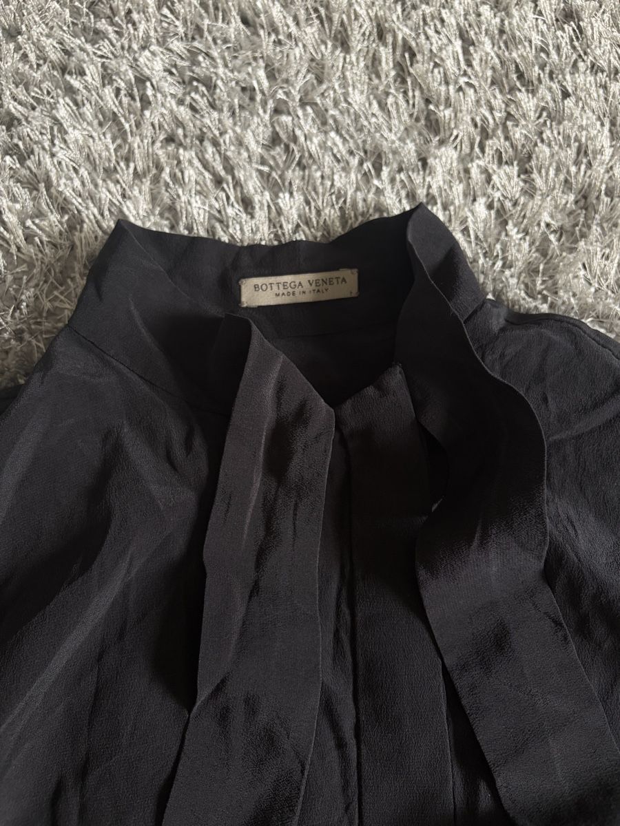 Bottega Veneta Camicette: Bottega Veneta Black Silk Blouse – Nuovo (secondo la descrizione) da Brislach venduto da edu_t6pq 3