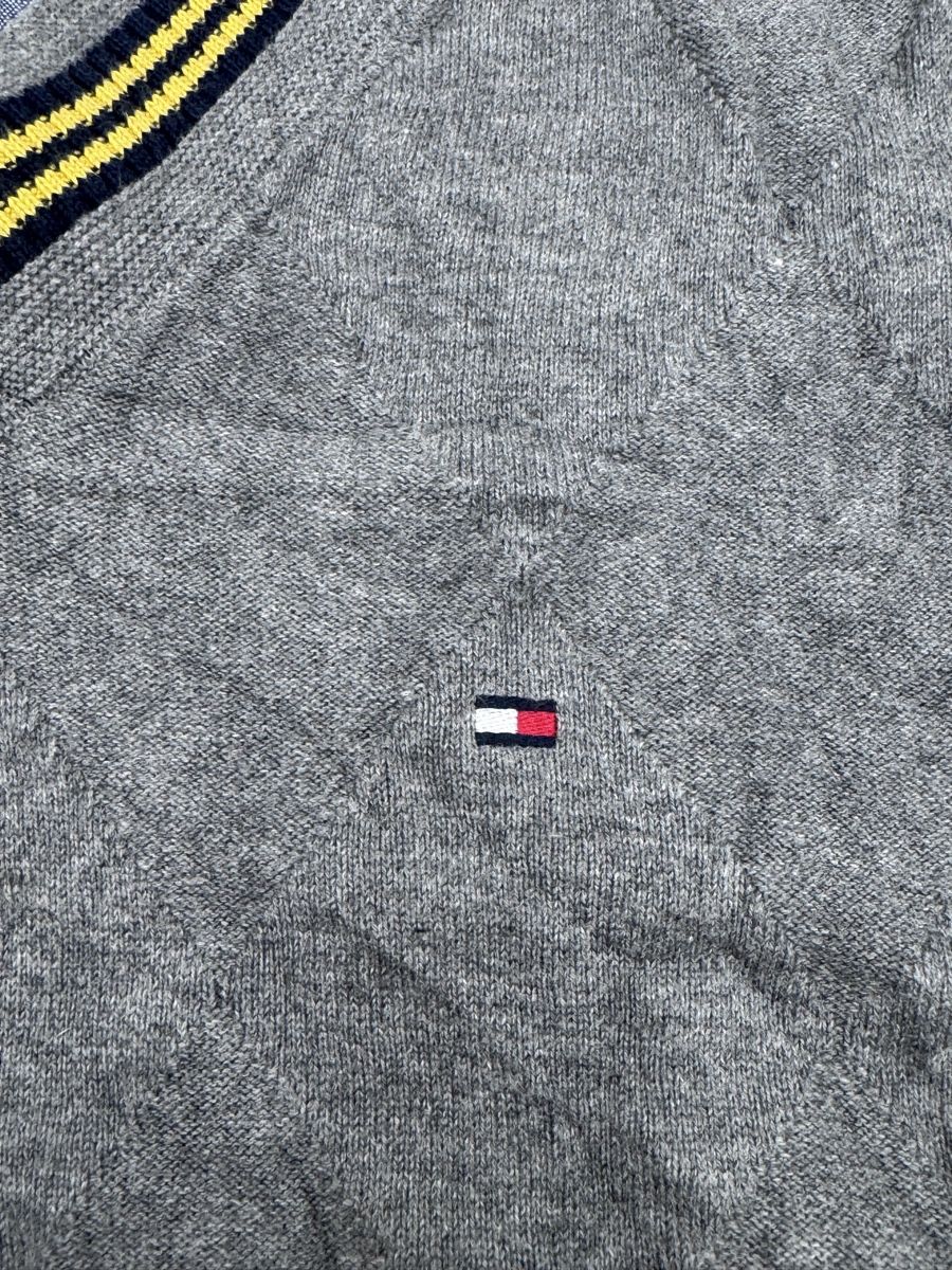 Tommy Hilfiger Pullover & Sweatshirts: Tommy Hilfiger Pullunder, grau, Grösse L, Zeitloser Klassike – Neu (gemäss Beschreibung) aus Arnegg von PascalHelfenberger 1
