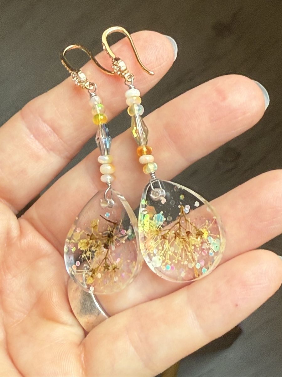 Orecchini pendenti & Orecchini a lobo: Wunderschöne Opal Ohrringe Unikat mit echten Blumen NEU – Nuovo e nell'imballaggio originale da Basel venduto da Chili007 4