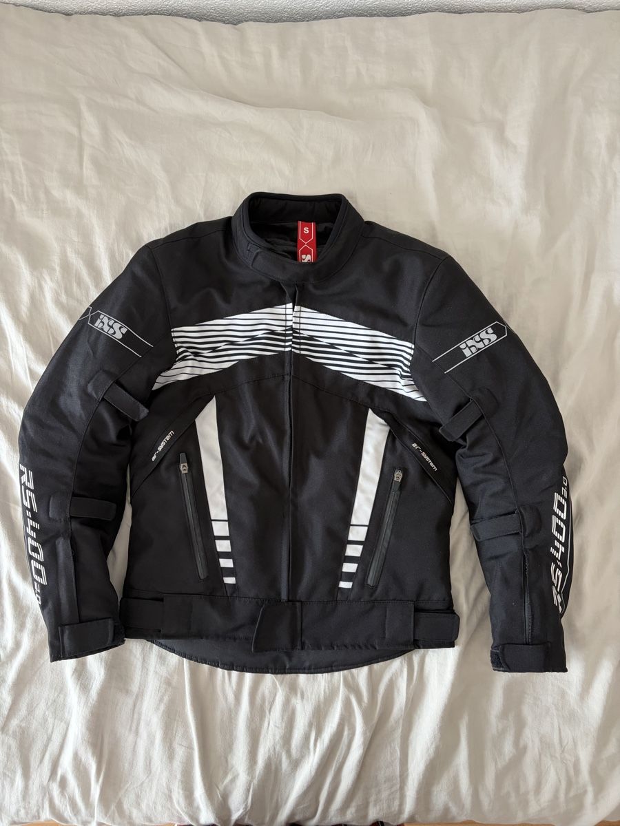 IXS Jacken: iXS RS-400-ST 3.0 Textiljacke Grösse S – Gebraucht aus Goldach von koi_st18