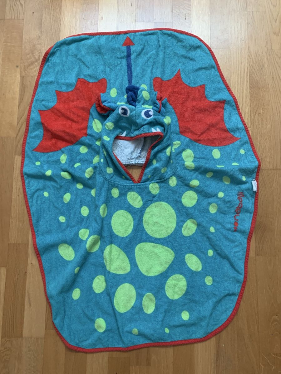 Serviettes de bain: Badeponcho Kinderponcho Badi Drache – D'occasion à Ostermundigen par des_t9vv