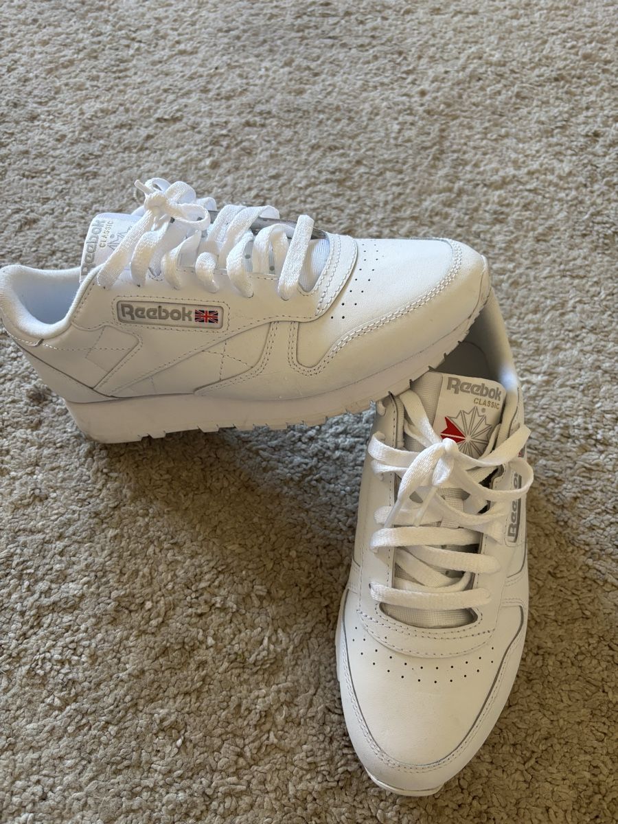 Reebok Scarpe da uomo: Reebok Classic neuves  – Nuovo (secondo la descrizione) da La Chaux-de-Fonds venduto da _saraa23