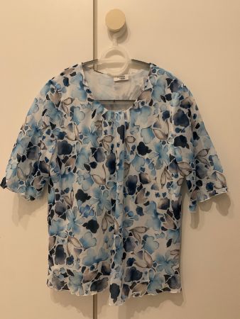 Neue Bluse von Sommer Mann 42und 44