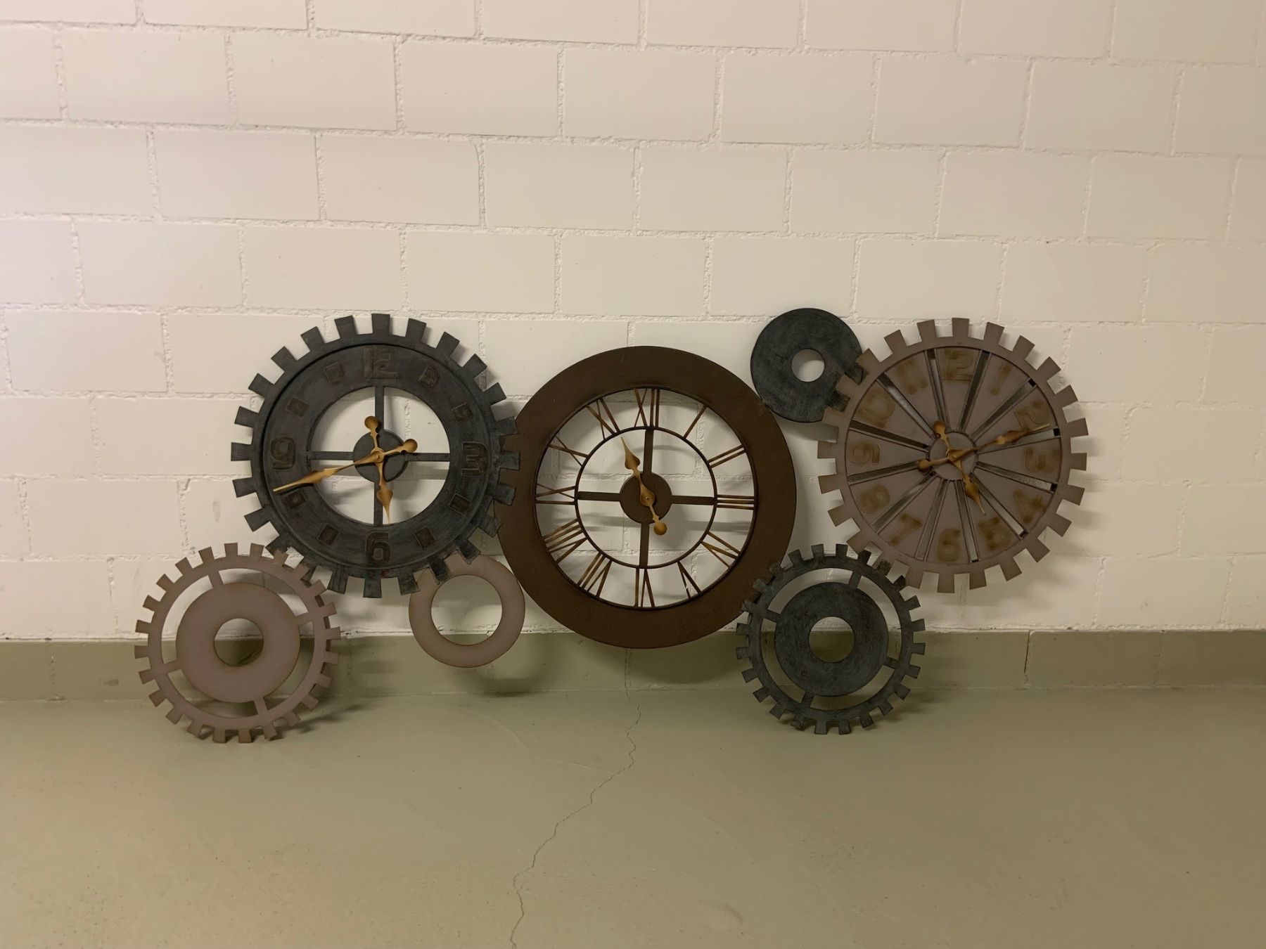 Uhren: Grosse Wanduhr Industrial Style – Gebraucht aus Neftenbach von assla13