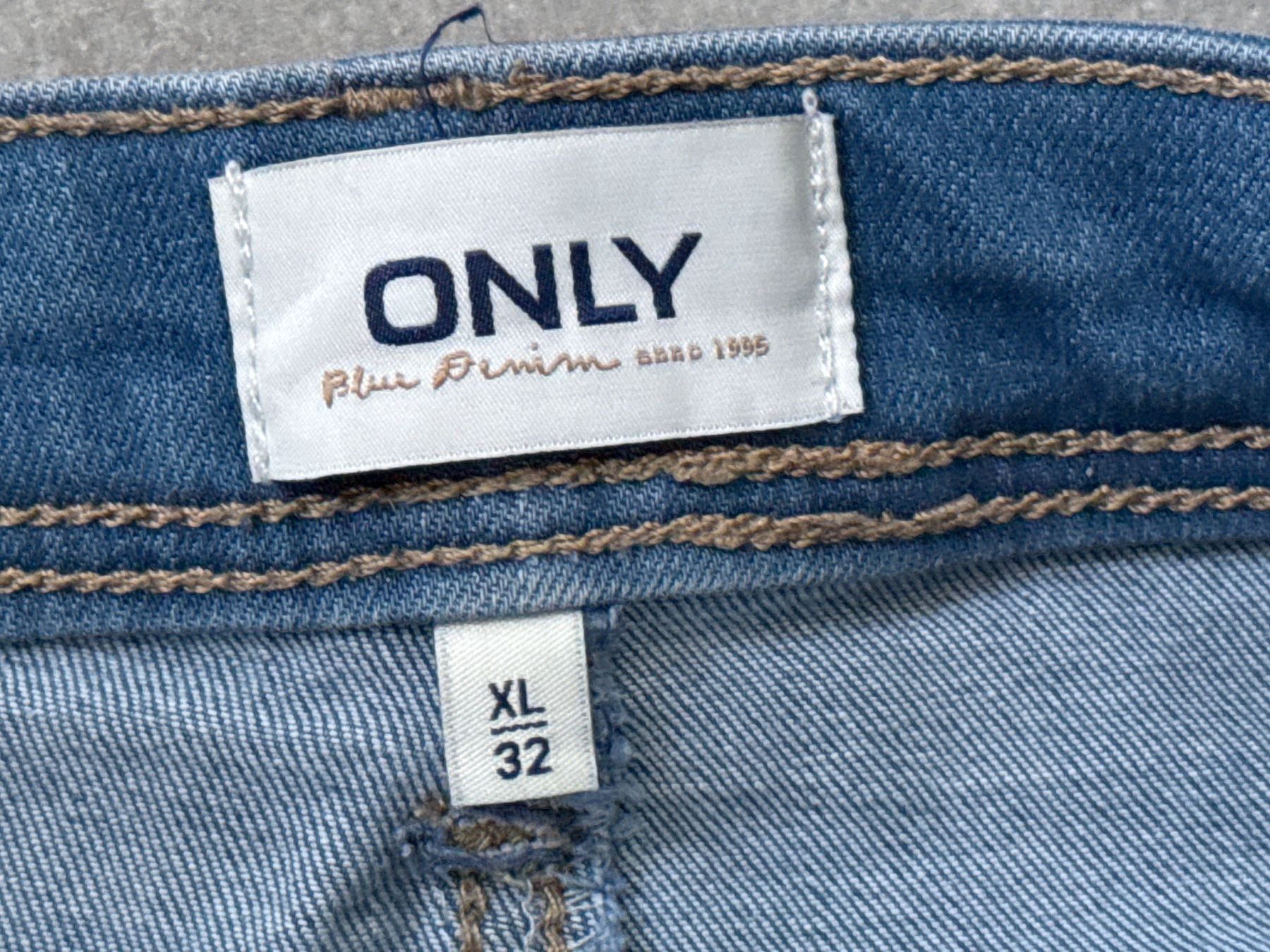 Only Jeans: ONLY Damen Jeans  XL – Usato da Amriswil venduto da used2use 2