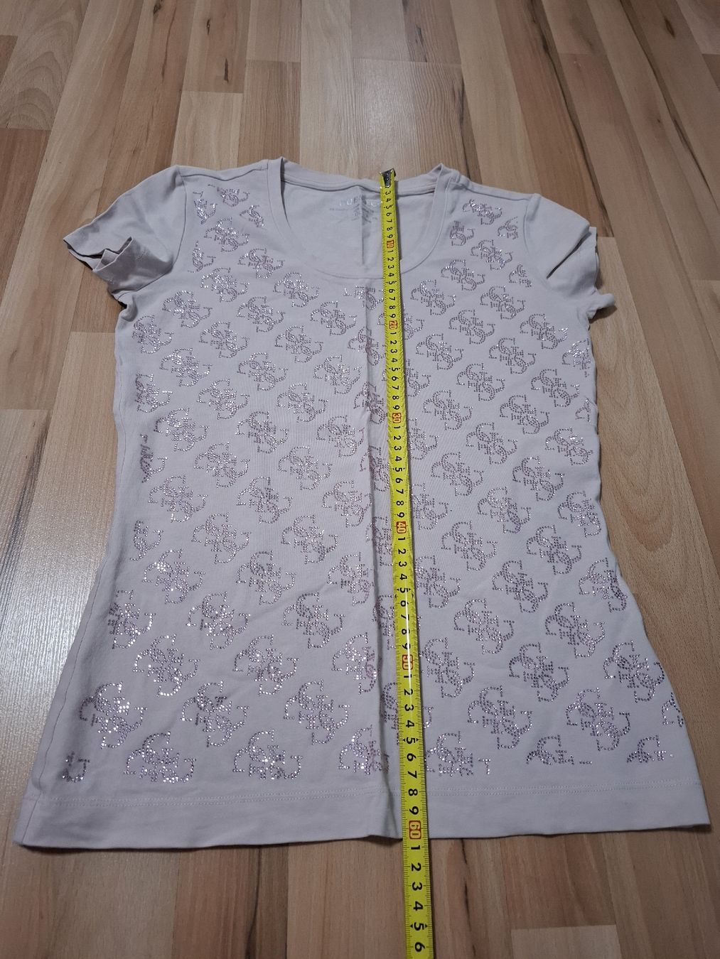 Guess T-shirts: Guess Shirt Gr. M – Neuf (Voir description) à Netstal par Queen37 1