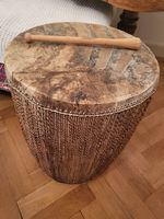Afrikanische Haya-Trommel mit Schlegel