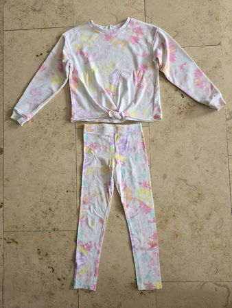 H&M Mädchen Set, Oberteil und Leggings, Grösse 122/128.