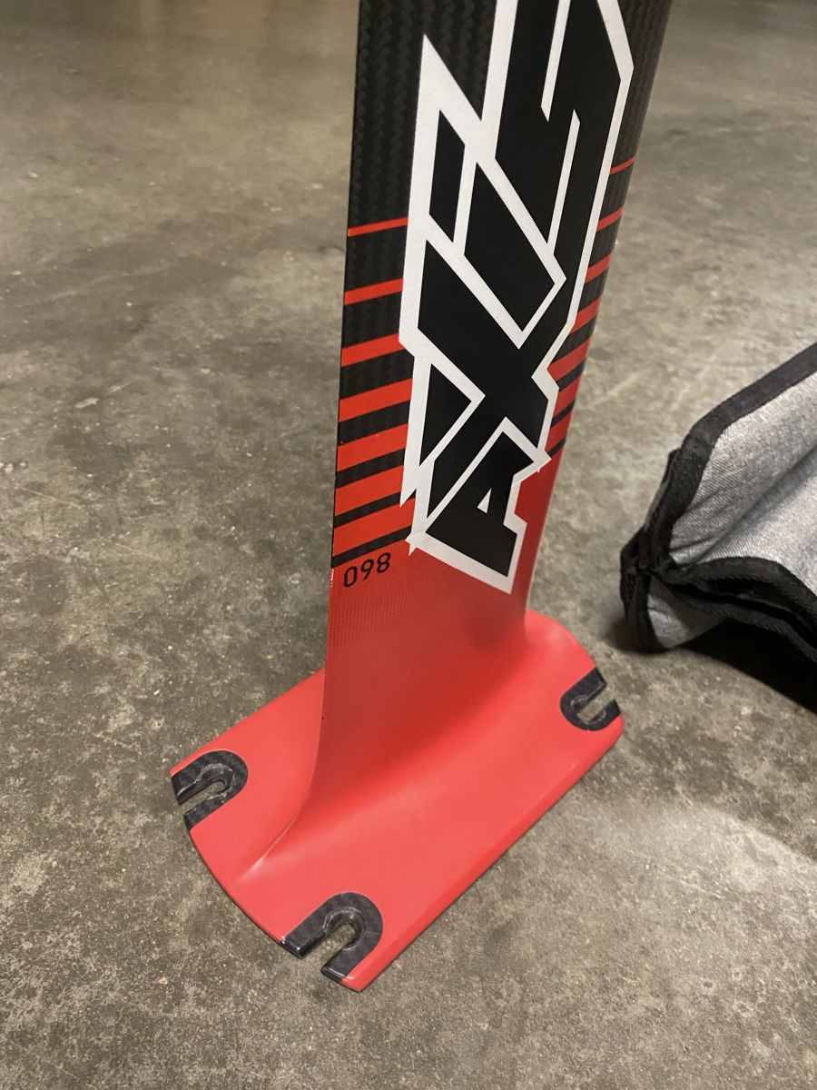 Axis Surfboards & Schwimmbrette: Mat Axis Foil Carbon V2 86 cm – Gebraucht aus Genève von F_MR 2