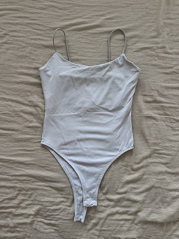 Top: Body bianco  – Usato da Vacallo venduto da zoe_227m
