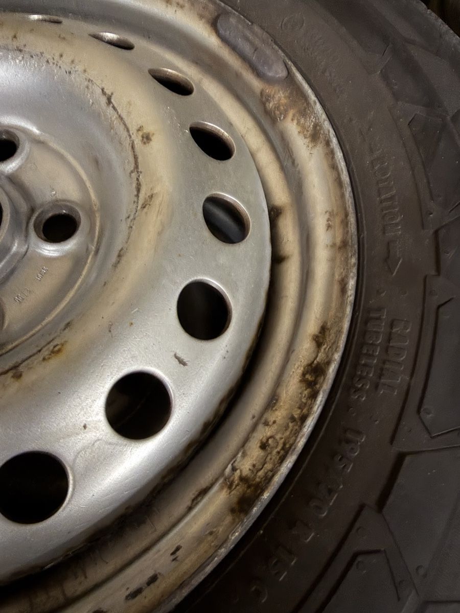 Pneumatici & Ruote complete: VW T4 Winterräder – Usato da Täuffelen venduto da ASLAG 2