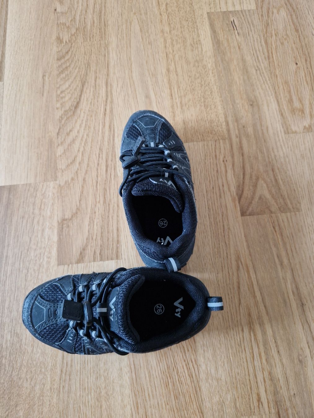 Scarpe per ragazzi: Schuh Gr 26 – Usato da Zürich venduto da mel_mzx6 1