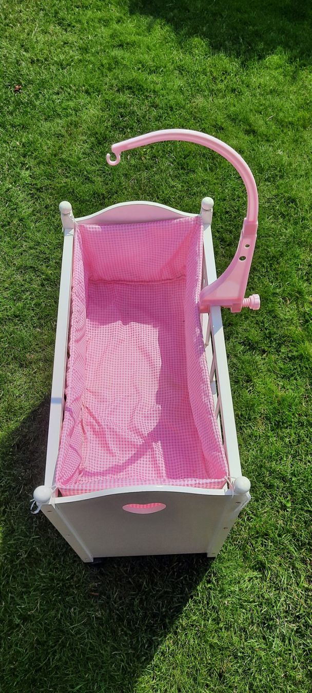 Poupées: Puppenbett mit Unterschrank – D'occasion à Birr par Andavil 2