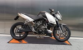 KTM 990 Superduke Rottweiler