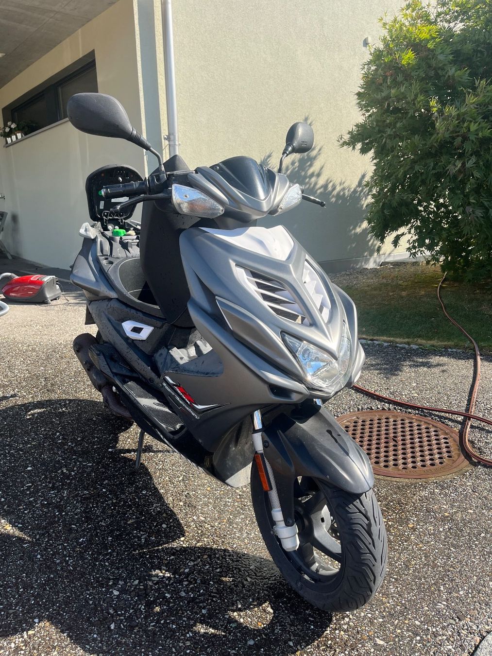 Yamaha Scooters: Yamaha Aerox NS50 – Gebraucht aus Kestenholz von Maport 1