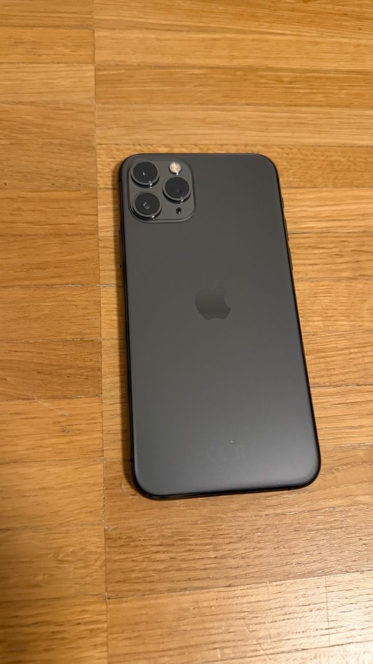Apple Handys / Smartphones: Iphone 11 Pro 64GB – Gebraucht aus Tagelswangen von capo_1977 1