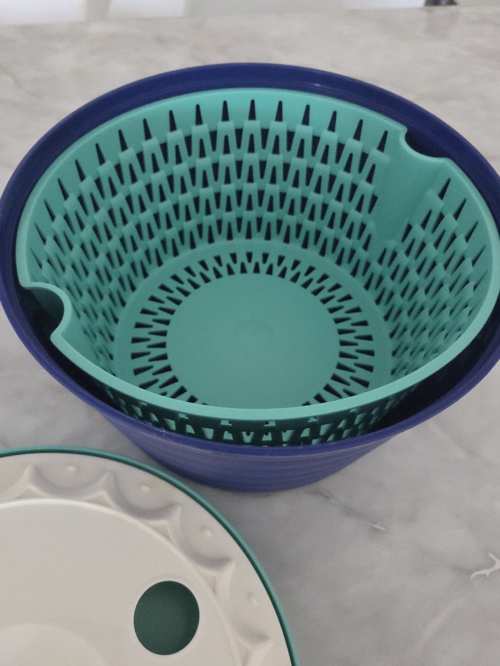 Tupperware Recipients et similaires: Tupperware Salatschleuder – D'occasion à Embrach par Musti20 1