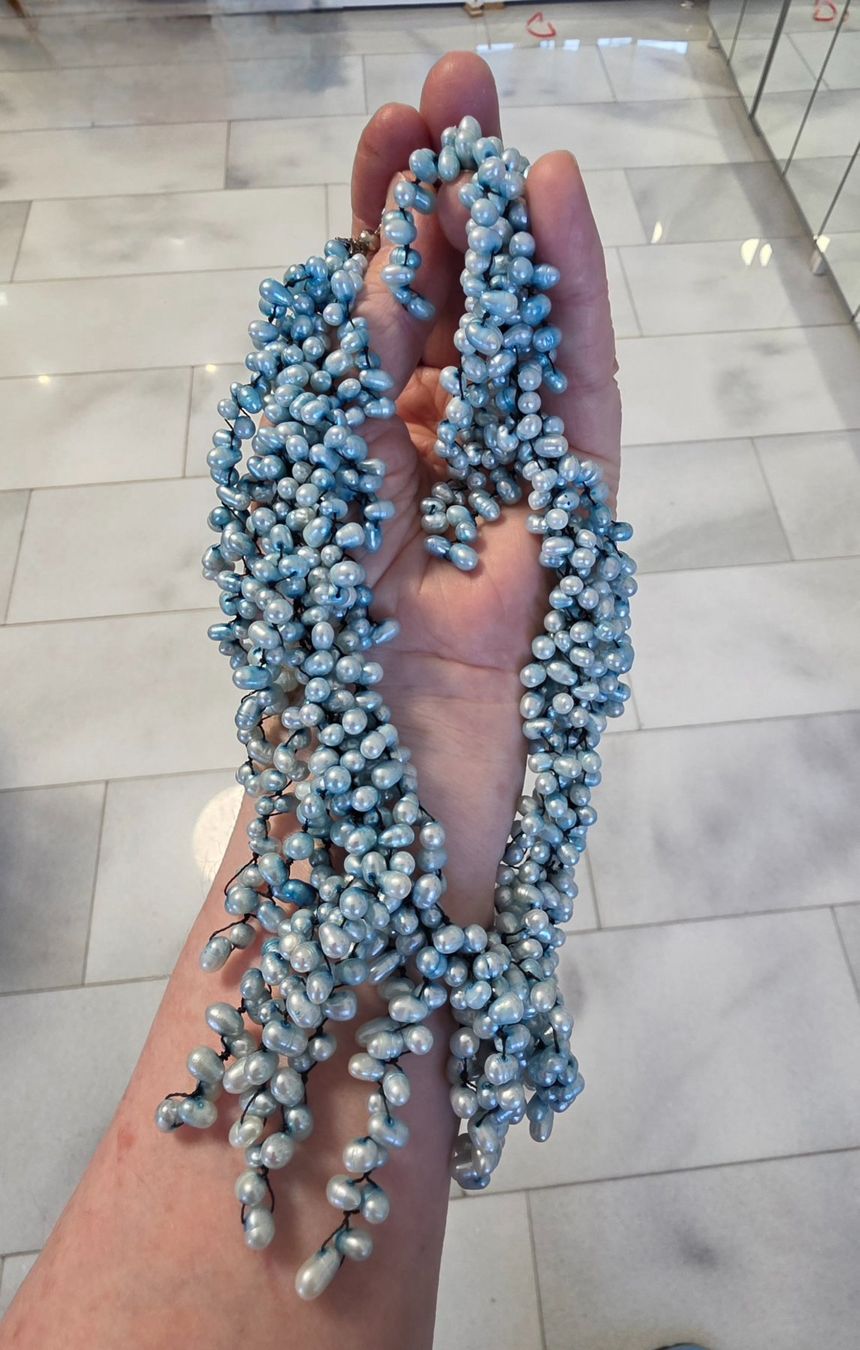 Catenine: Perlenkette mit Hunderten hellblauer Perlen – Nuovo (secondo la descrizione) da Zürich venduto da ben_mn5h 6