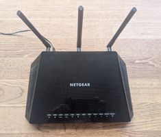 NETGEAR AC1750 Smart WiFi Router - Model: R6400